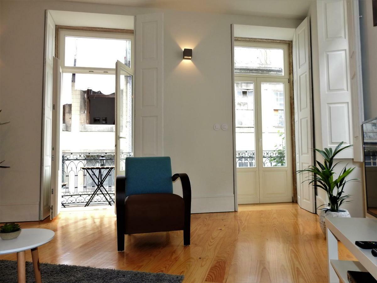 Oporto Delight 1 Luxury Apartment In Historic Center With Balcony Max 4 P Eksteriør billede